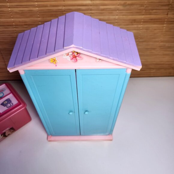 Vintage Barbie Doll Accessories Case 1999 Mattel and Wardrobe 2002 - Picture 8 of 12